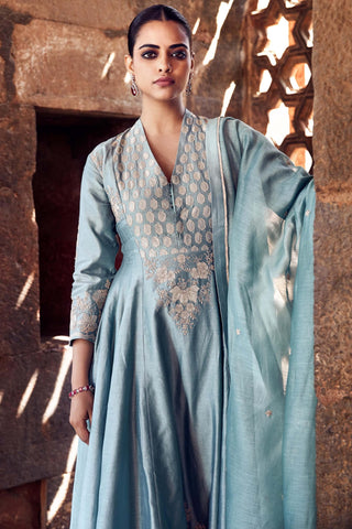 Aqua  sona patti naqashi kurta set