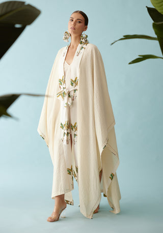 Cream kimono sleeves overgarment