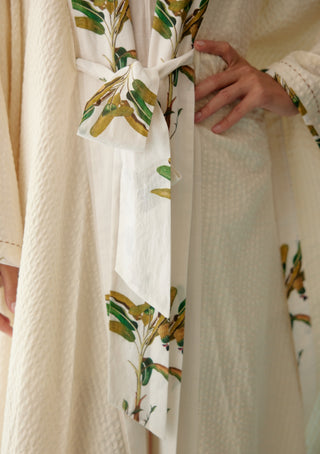 Cream kimono sleeves overgarment