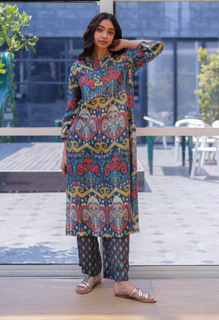 Multicolor Ikat printed kurta with pants