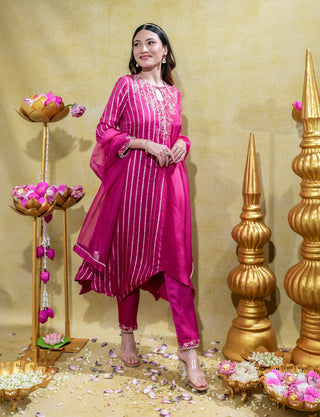 Deep pink embroidered kurta set