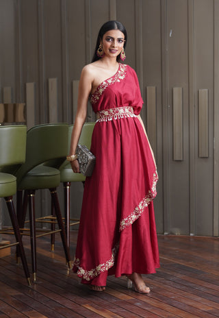 Amber maroon one-shoulder gown