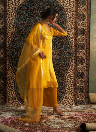 Marigold embroidered kurta set