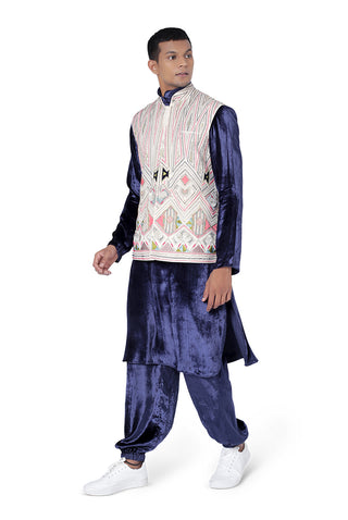 Chalk white bandi and kurta set