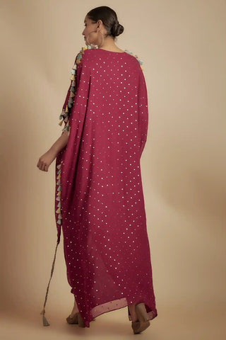 Maroon high low kurta and jogger pant