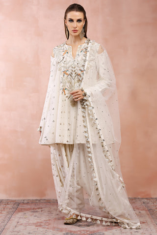 Offwhite embroidered kurta and salwaar set