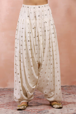 Offwhite embroidered kurta and salwaar set