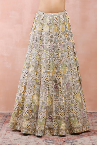 Offwhite embroidered choli and lehenga with dupatta