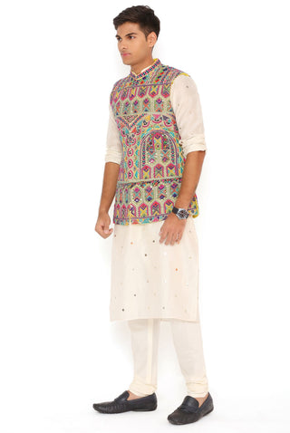 Yellow embroidered bandi and kurta set