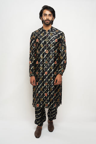 Nazir black bandhani kurta and jogger pants