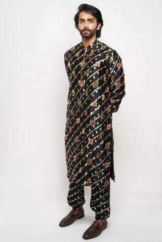 Nazir black bandhani kurta and jogger pants