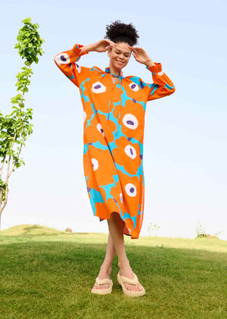 Orange mekko daisy dress