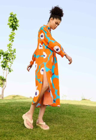 Orange mekko daisy dress