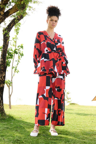 Pixel mekko red rosa tunic and pants