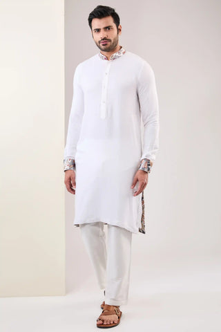 Off-white silk bandi and kurta set