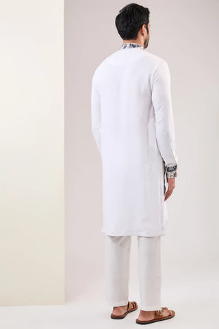 Off-white silk bandi and kurta set