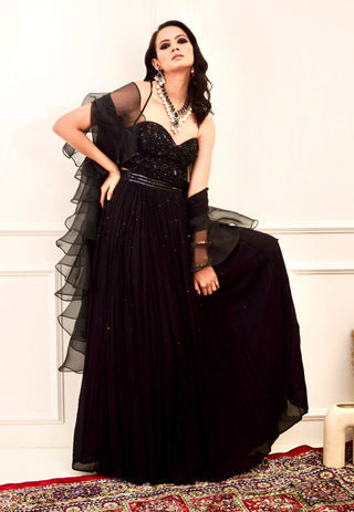 Evaa black corset with lehenga and dupatta