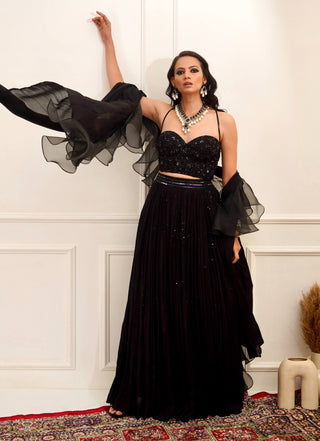 Evaa black corset with lehenga and dupatta