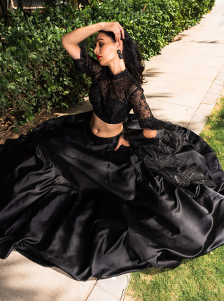 Maheem black lehenga set