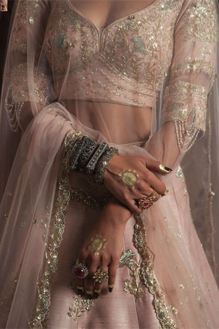 Powder pink nilofer bridal lehenga set