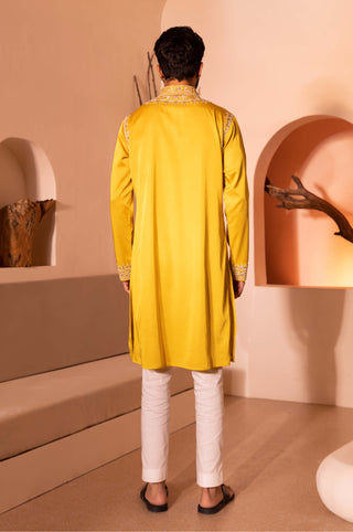 Yellow aain kurta