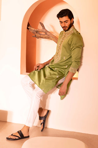 Green raihbar kurta