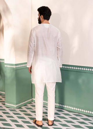 White shirin kurta