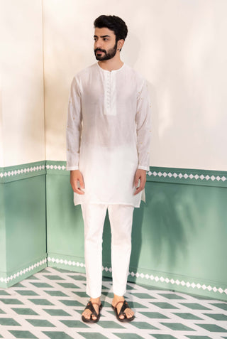 White shirin kurta