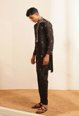 Black parag kurta and pant