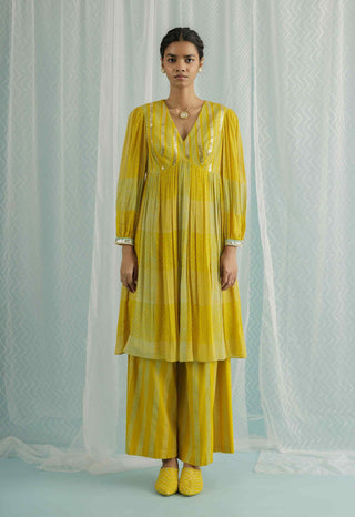 Canary aila kurta set