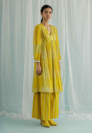 Canary aila kurta set