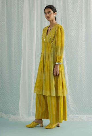 Canary aila kurta set