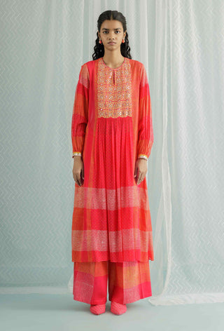 Fuchsia zuri kurta set