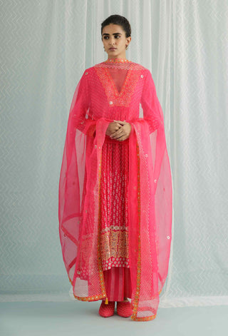 Fuchsia noa anarkali set