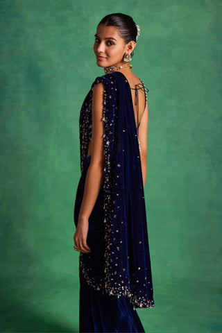 Midnight blue velvet slit saree