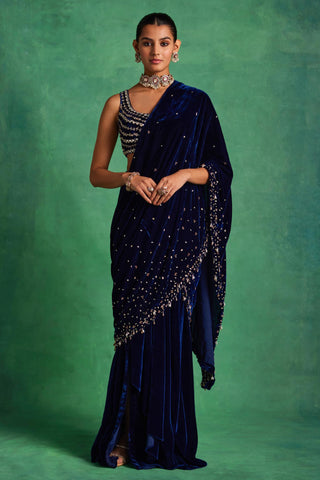 Midnight blue velvet slit saree