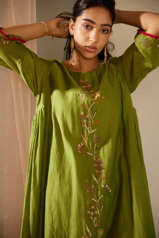 Green Dhuleti Kurta Set