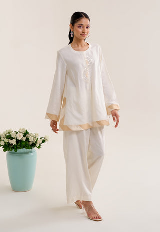 Chaandni ivory top and pant