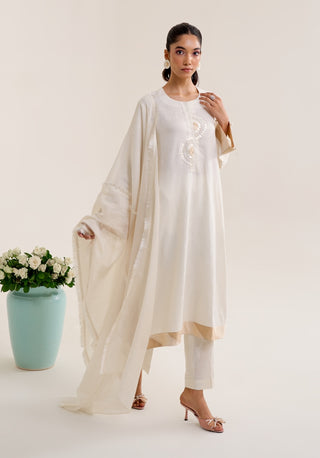 Chaandni ivory kurta set