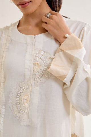 Chaandni ivory kurta set