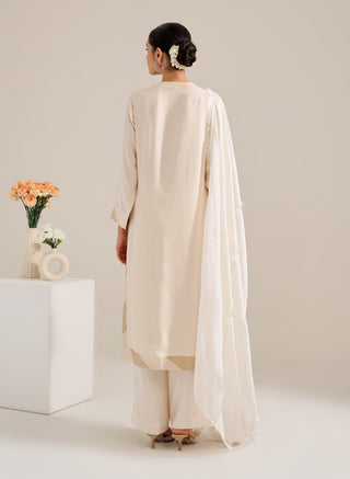 Sundari ivory kurta set