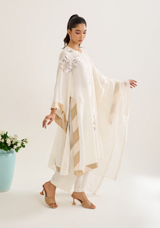 Nargis ivory kurta set