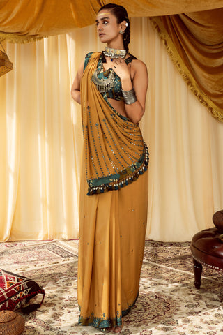 Mustard saree pararambh with mirror work details