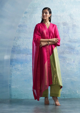 Aura fuchsia pink asymmetric kurta set