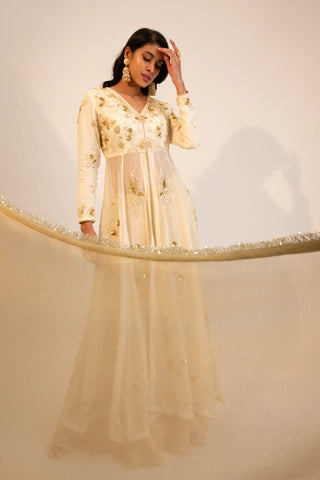 Ivory embroidered open anarkali paired with lehenga & dupatta