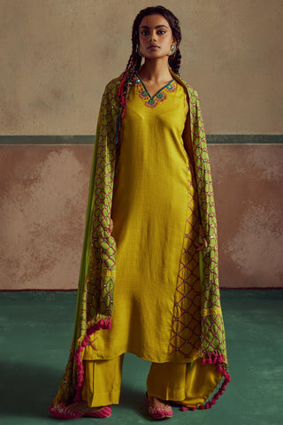 Yellow suit set rang with dupatta