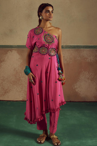 Pink one shoulder rang kurta set